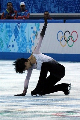 “Yuzuru Hanyu at the 2014 Olympics (2)” by David W. Carmichael.  http://davecskatingphoto.com/photos_2014_olympics_men.html